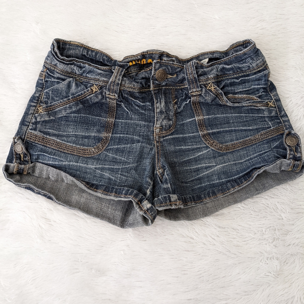 Hydraulic shorts